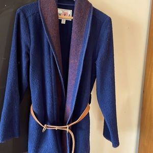 Lovely warm wool coat made in the USA by Woolrich. Size medium, worn twice.